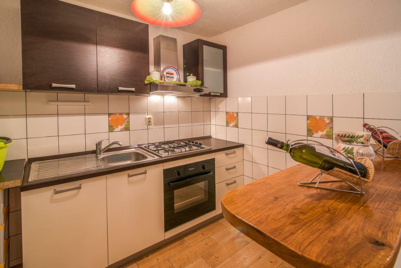 Apartmani Marija Malinska Eksteriør billede